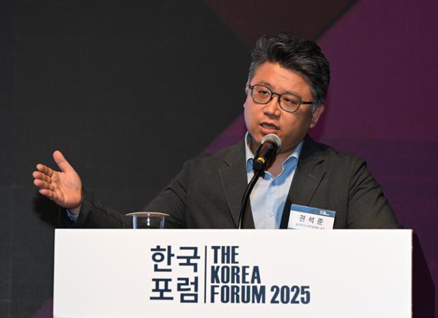 대체 불가능한 기술을 선점해야